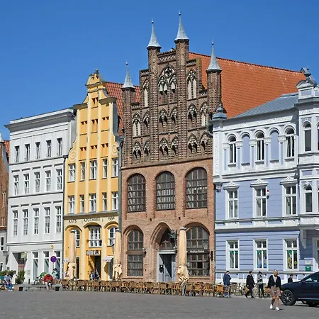 Ruhig Gelegene Mit Terrasse Nahe Dem Strelasund * Franken Vorstadt