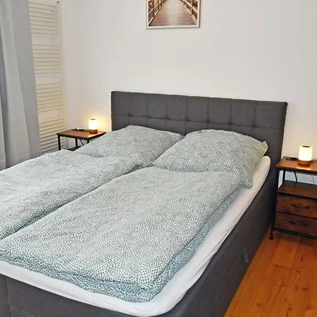 Appartement Ruhig Gelegene Mit Terrasse Nahe Dem Strelasund